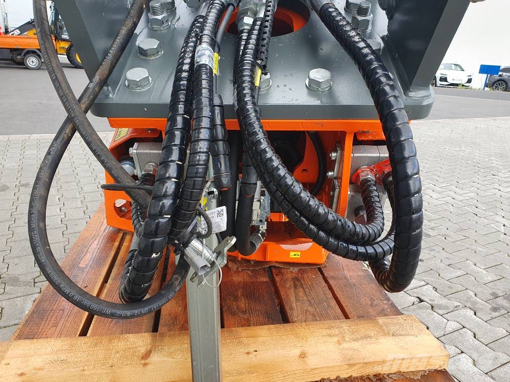 Westtech CS610 Powertiltator / SW48 / DEMO / 2022 Harvester heads
