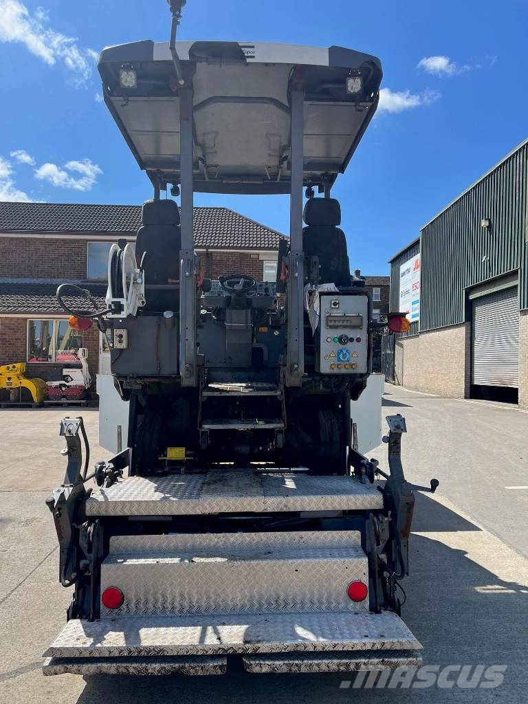 Dynapac SD 1800 W Asfaltni finišeri
