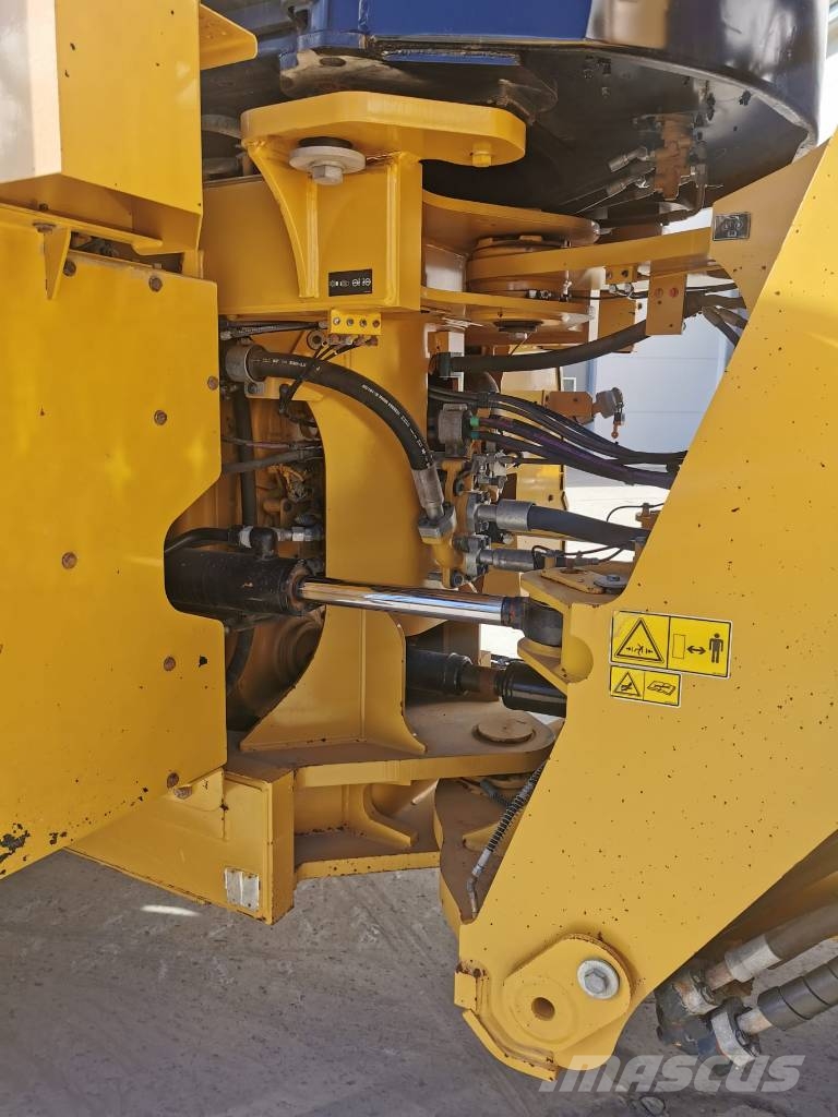 CAT 980M Utovarivači na kotačima
