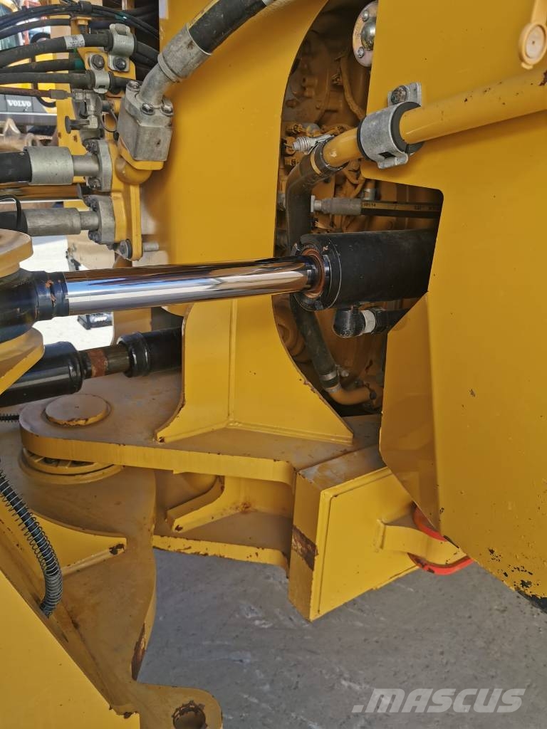 CAT 980M Utovarivači na kotačima