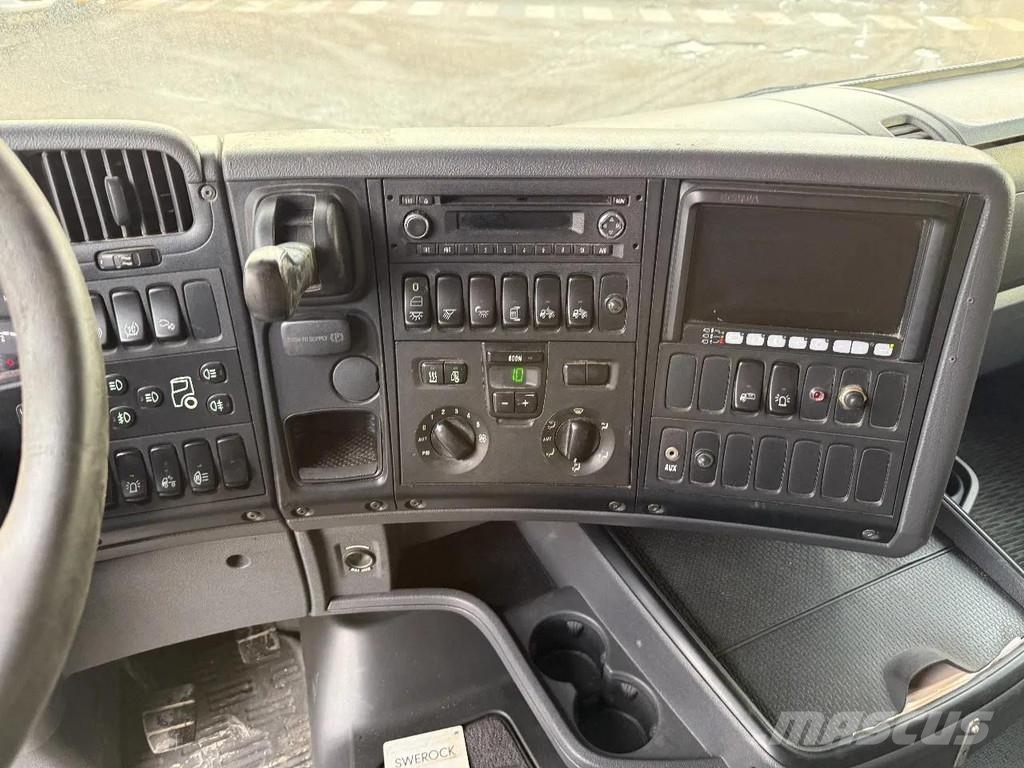 Scania R560 V8 8X4 EURO 5 - MANUAL GEAR Camiones bañeras basculantes o volquetes