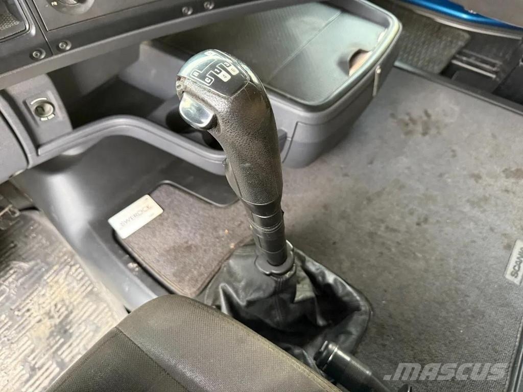 Scania R560 V8 8X4 EURO 5 - MANUAL GEAR Camiones bañeras basculantes o volquetes