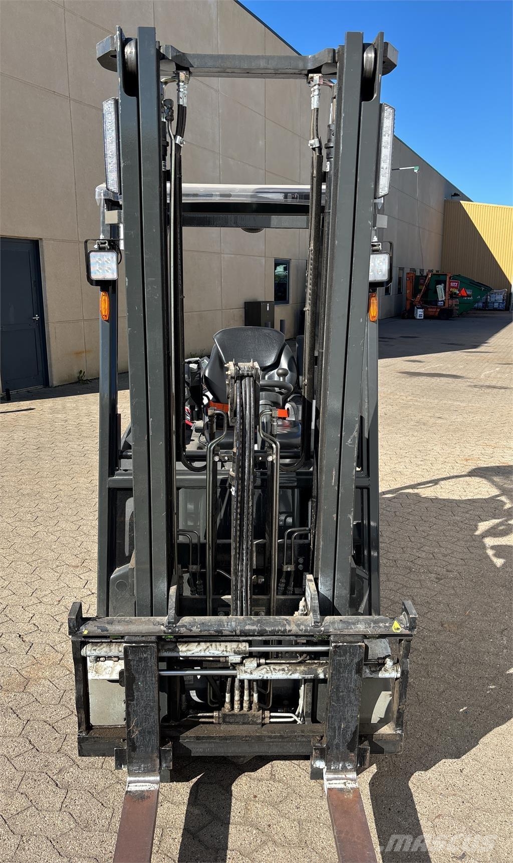 UniCarriers TX3-16L Electric forklifts