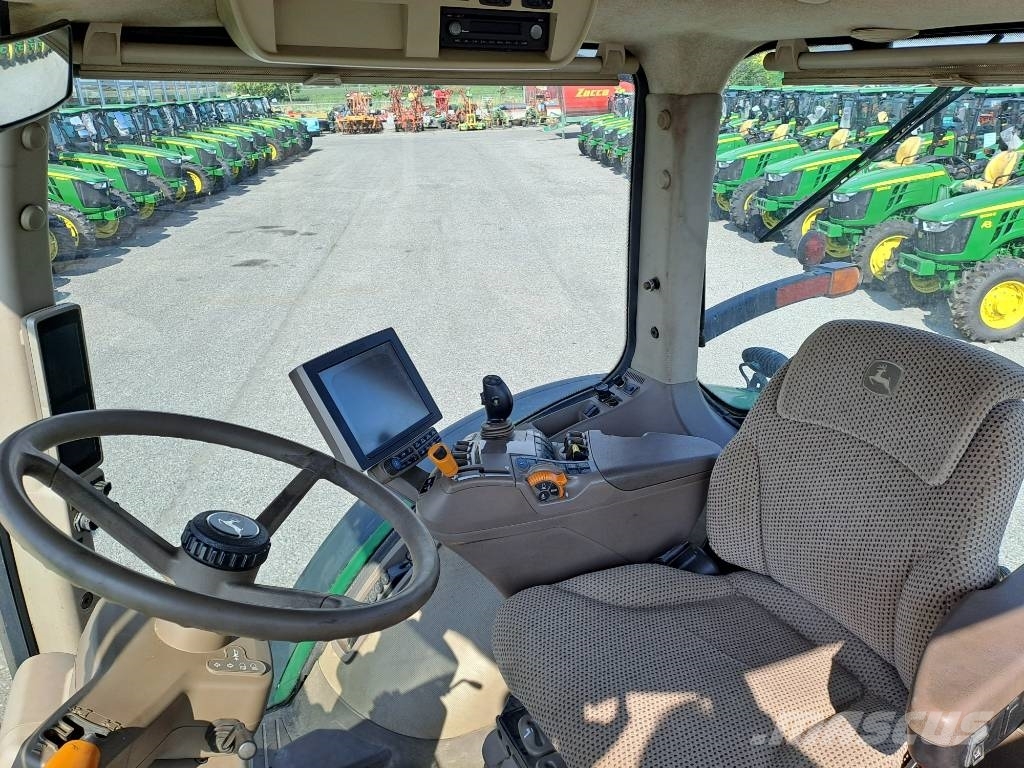 John Deere 7230 R Traktori