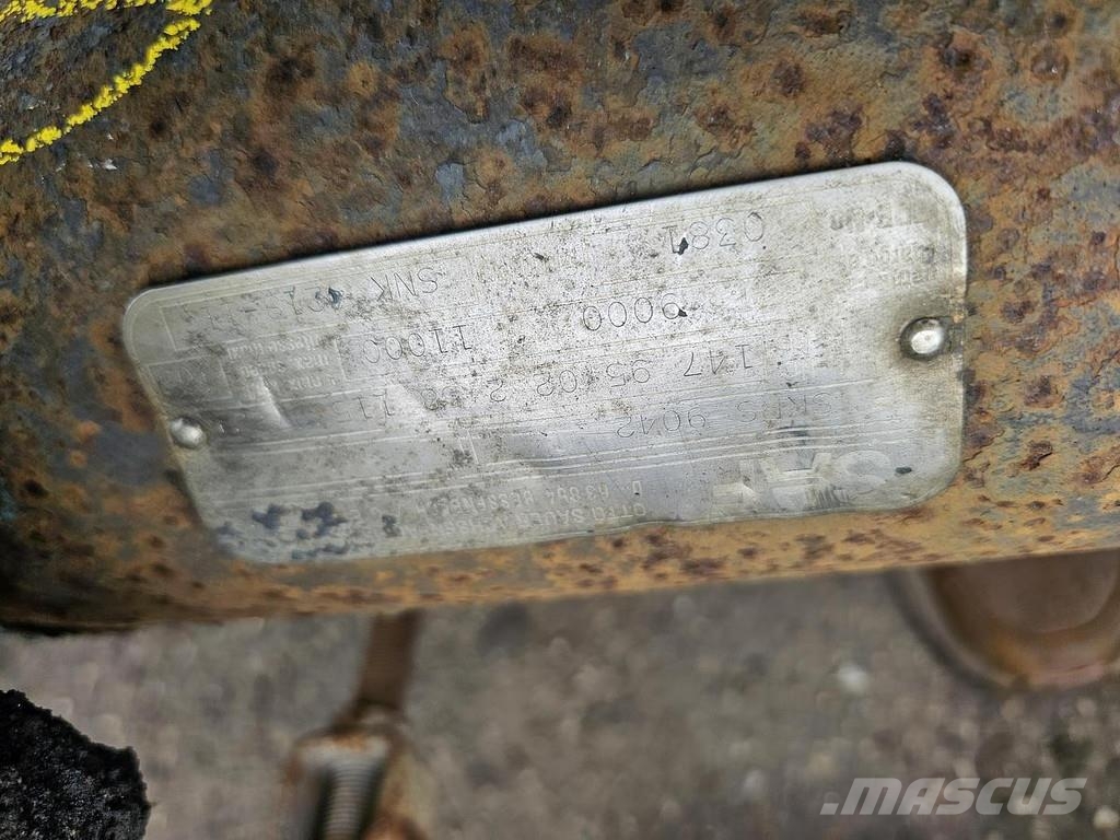 SAF SKRS 9042 saf trailer axle DRUM 轴