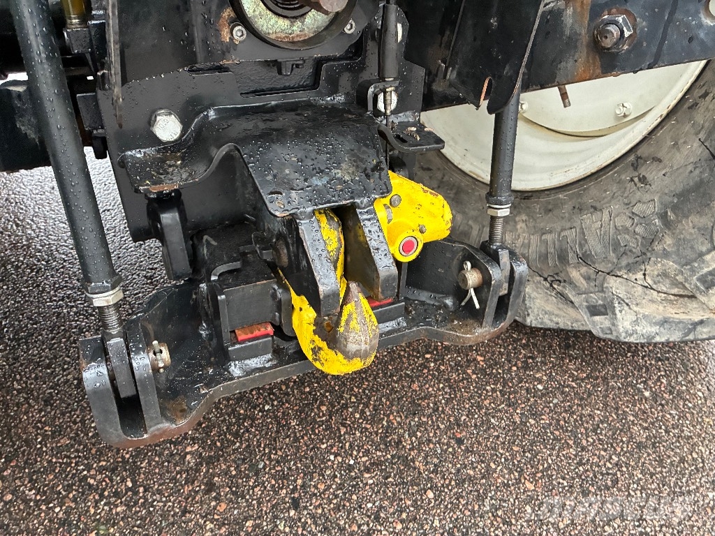 New Holland T 6.140 EC الجرارات