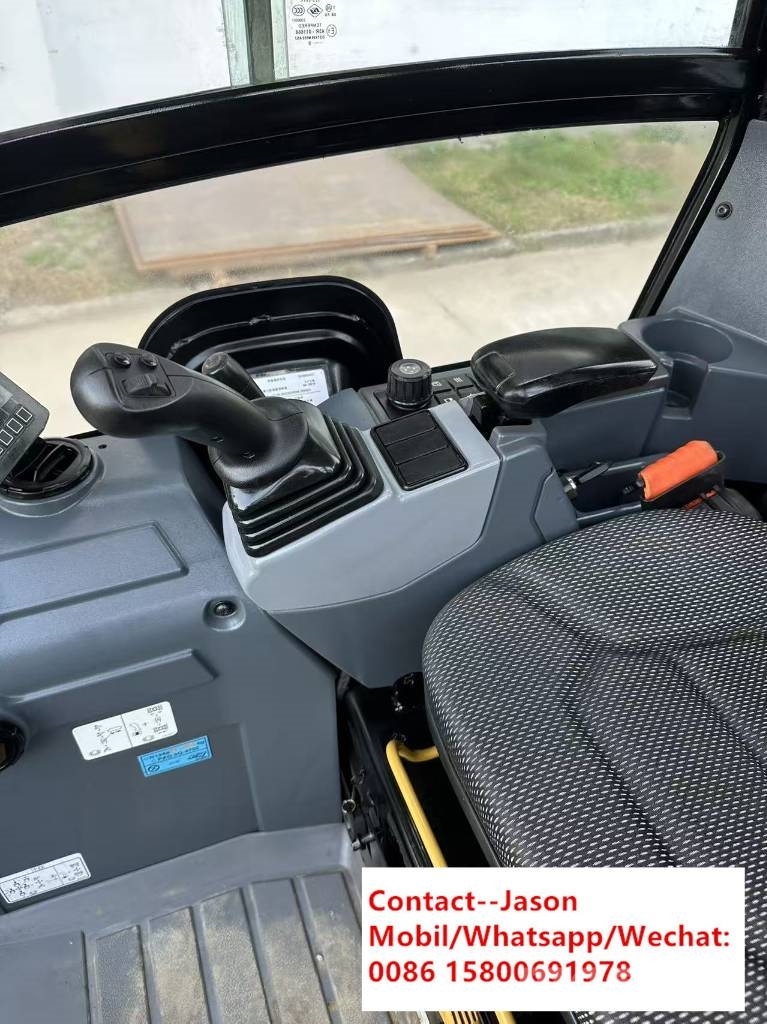 CAT 302 CR Minikoparki