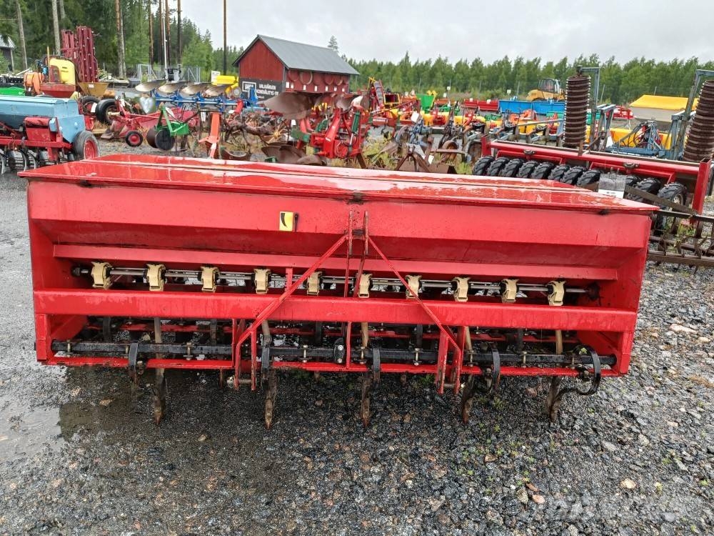 Junkkari Simulta 250cm مثاقيب مدمجة