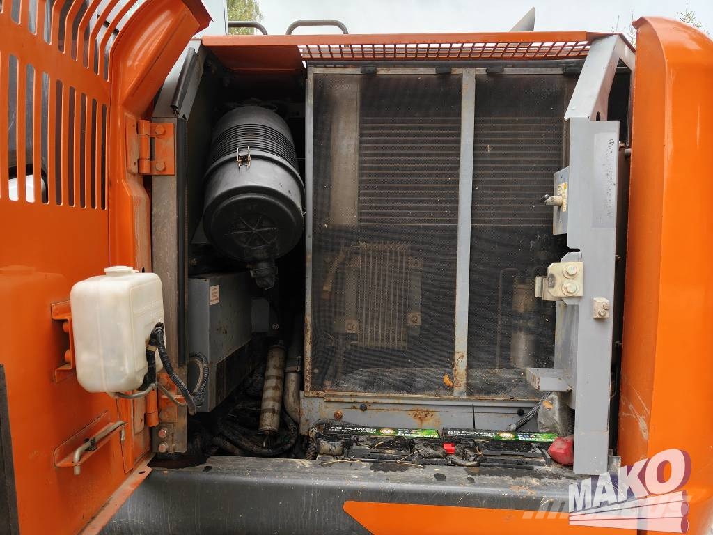 Hitachi ZX 130 LC N-6 履带挖掘机