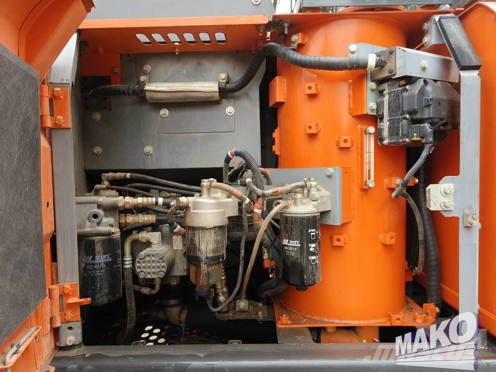 Hitachi ZX 130 LC N-6 履带挖掘机