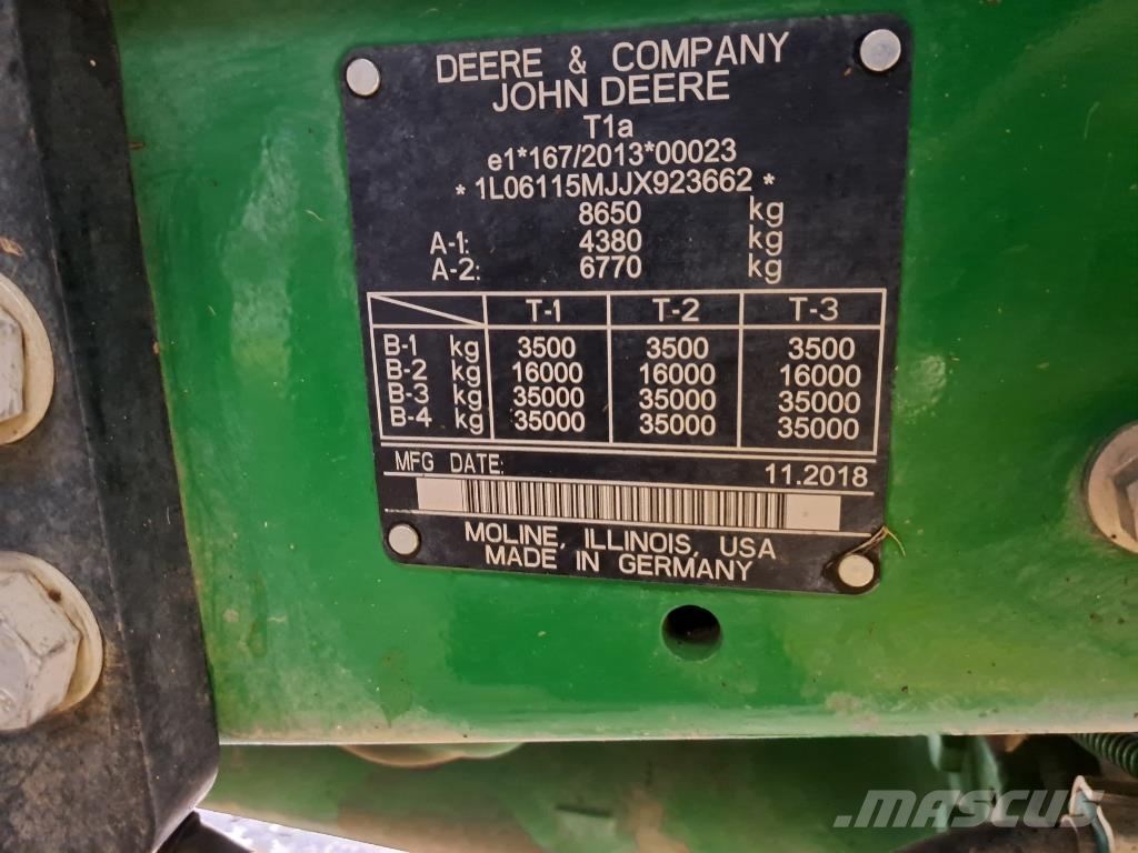 John Deere 6115RC Tracteur