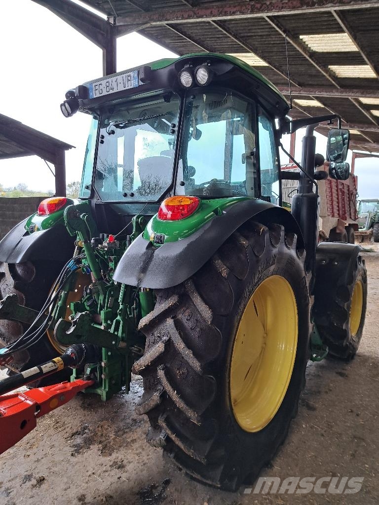 John Deere 6115RC Tracteur