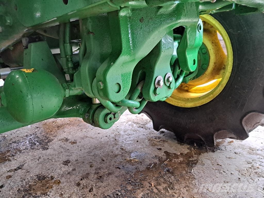 John Deere 6115RC Trattori