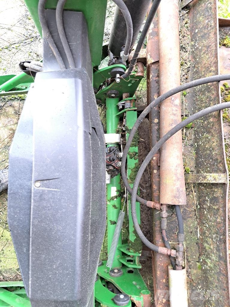 John Deere 6115RC Tracteur
