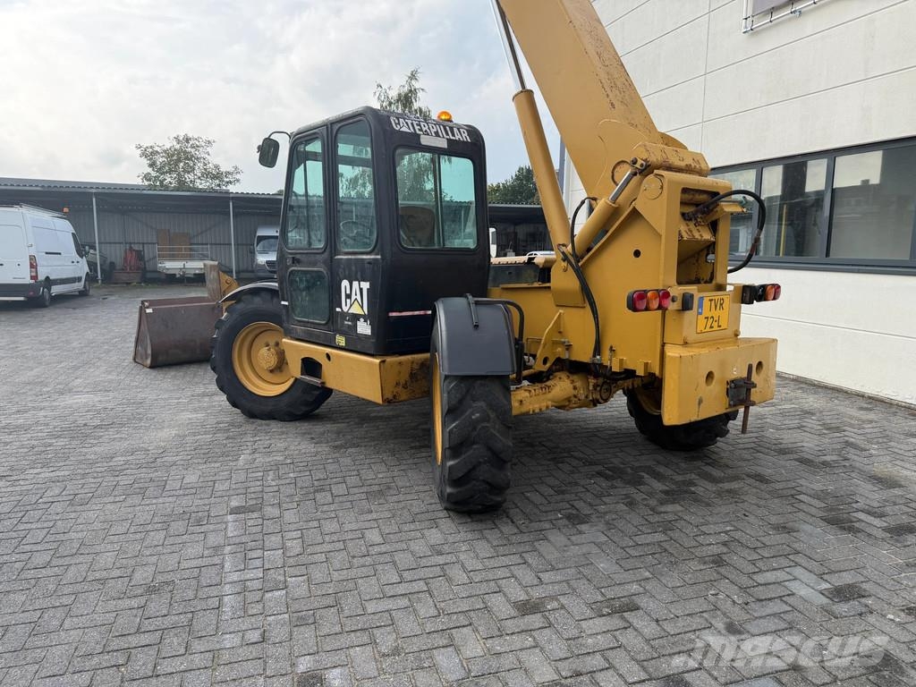 CAT TH63 Verreiker Сельскохозяйственные телескопические погрузчики