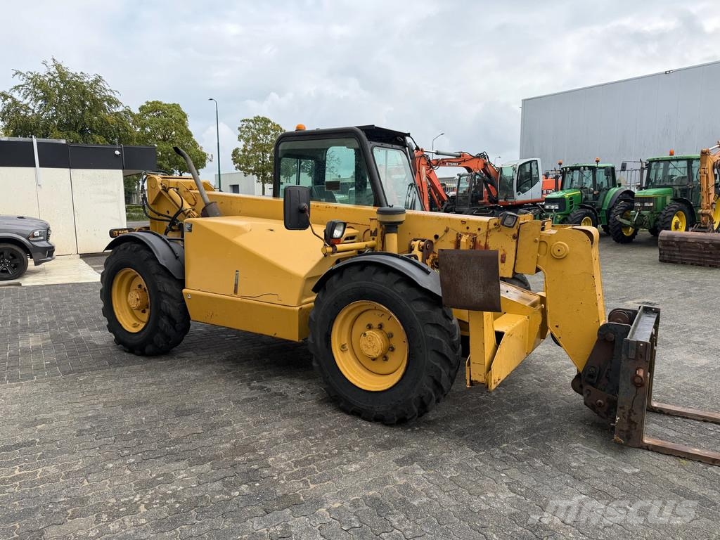 CAT TH63 Verreiker Сельскохозяйственные телескопические погрузчики
