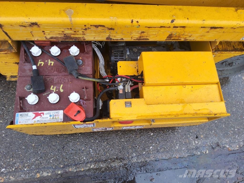 Haulotte Optimum 8 schaarhoogwerker 8m scissorlift 剪式升降機