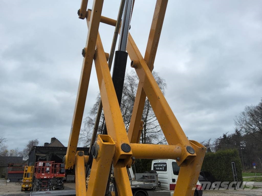 Haulotte Optimum 8 schaarhoogwerker 8m scissorlift 剪式升降機