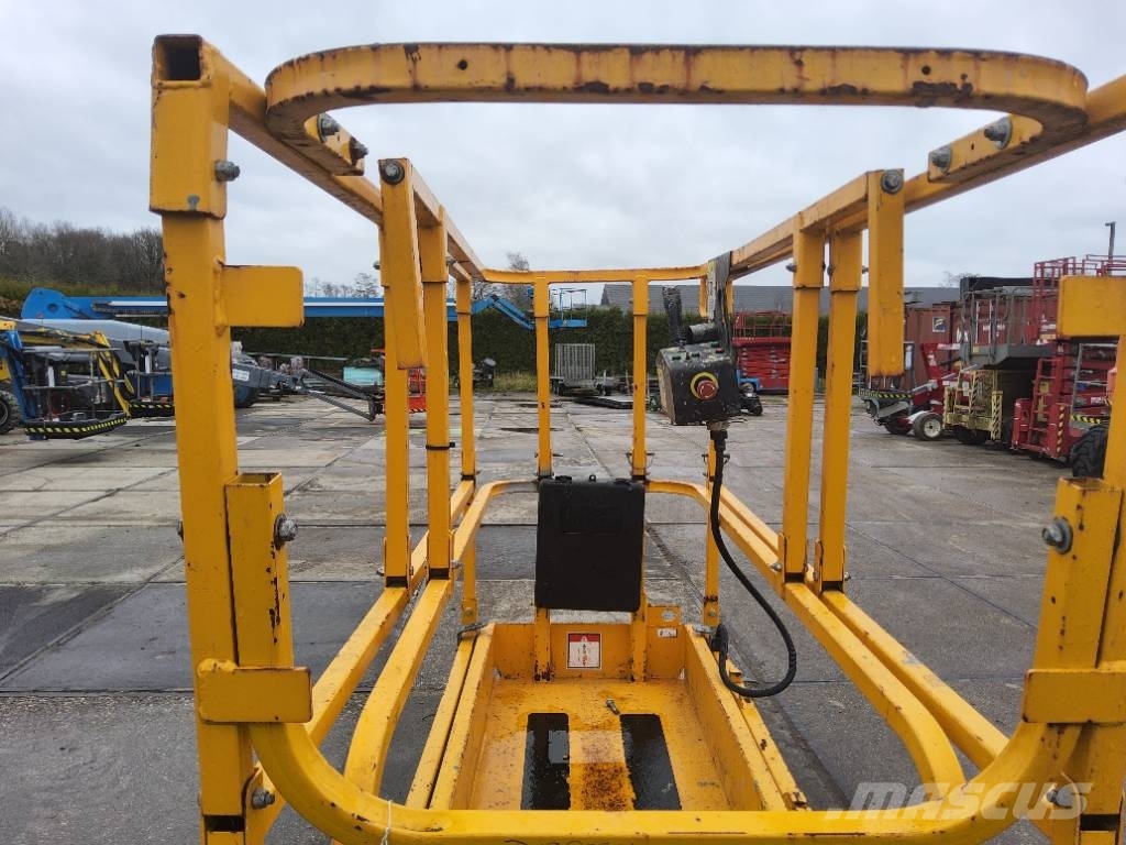 Haulotte Optimum 8 schaarhoogwerker 8m scissorlift 剪式升降機