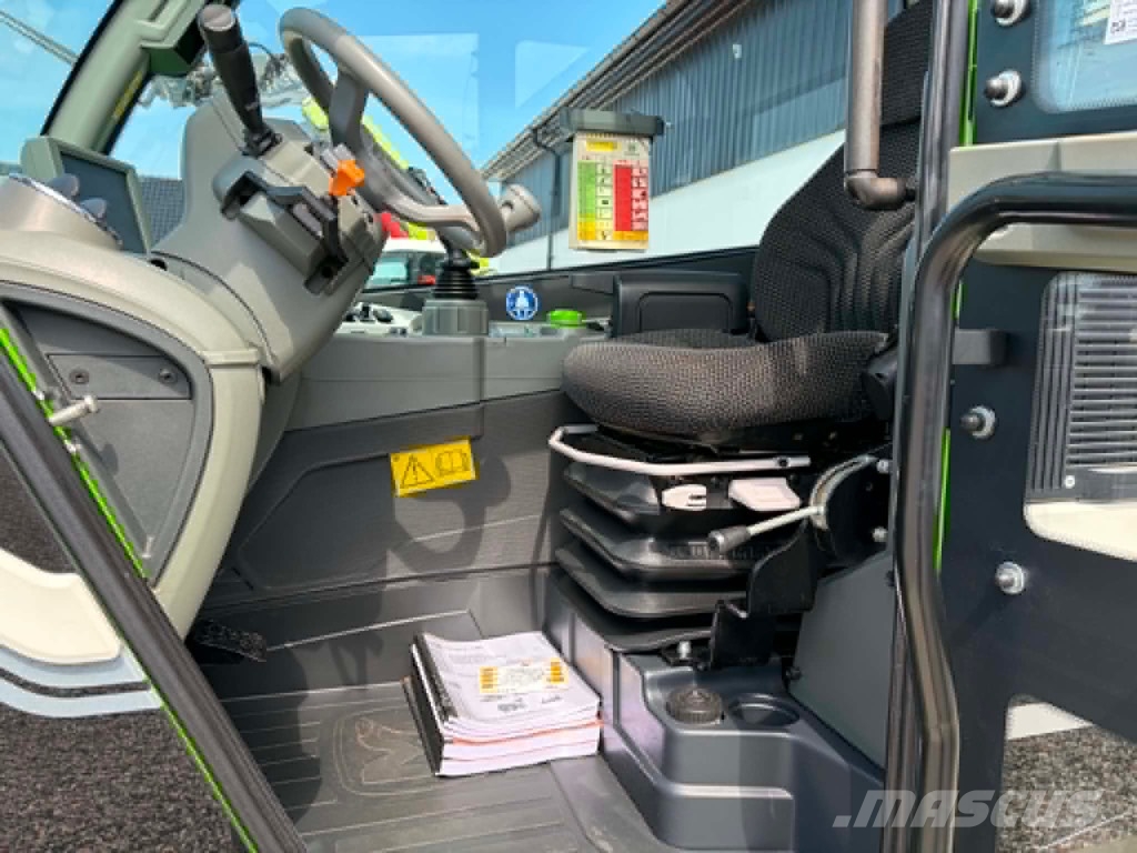 Merlo Turbo farmer 42.7 معدات مناولة لأغراض الزراعة