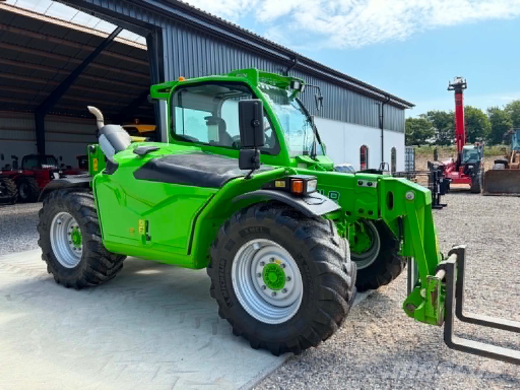 Merlo Turbo farmer 42.7 معدات مناولة لأغراض الزراعة