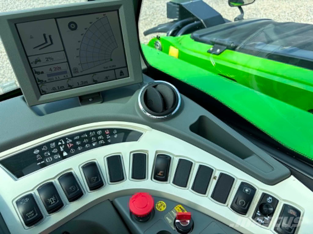 Merlo Turbo farmer 42.7 معدات مناولة لأغراض الزراعة