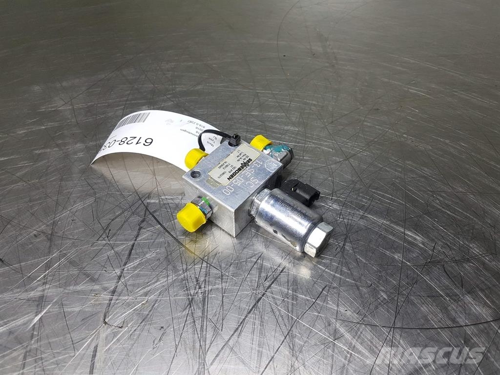 Sennebogen SC 13-SE-05-00 - 818 - Valve/Ventile/Ventiel 油壓