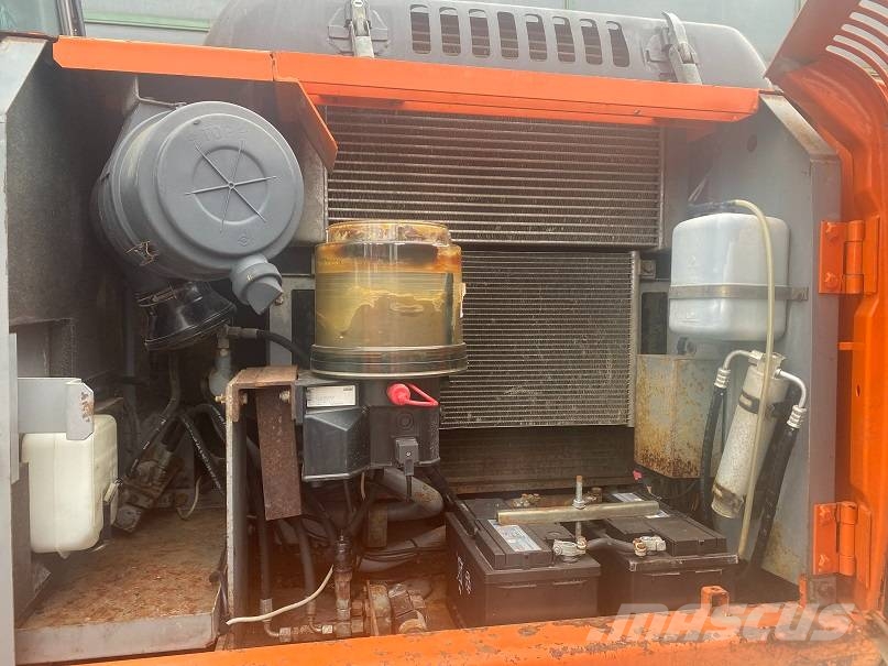 Hitachi ZX 160 履带挖掘机