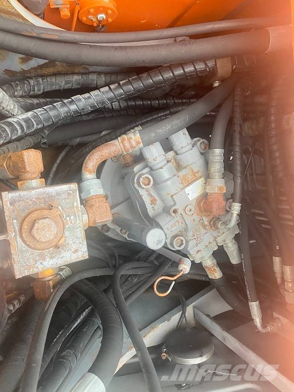 Hitachi ZX 160 履带挖掘机