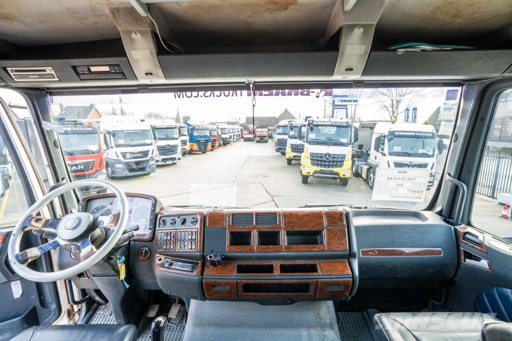 MAN TGA 33.410 BB 吊鉤式起重車
