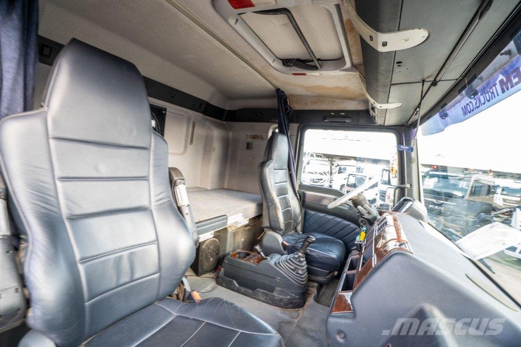 MAN TGA 33.410 BB 吊鉤式起重車