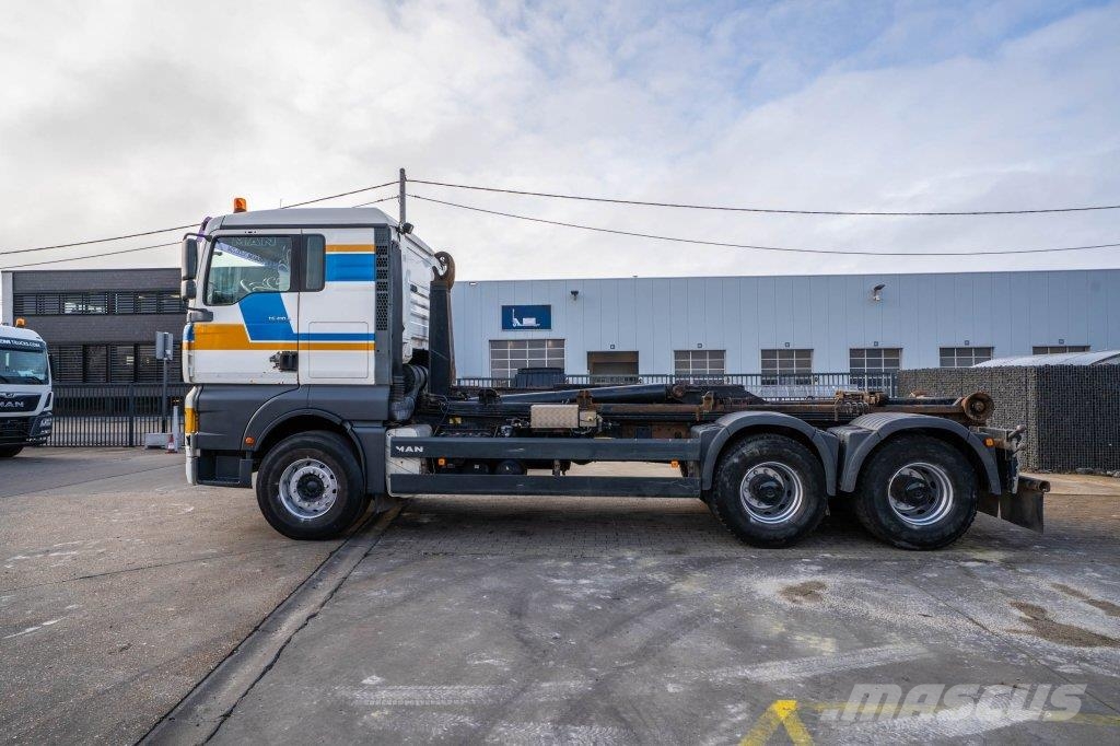 MAN TGA 33.410 BB 吊鉤式起重車