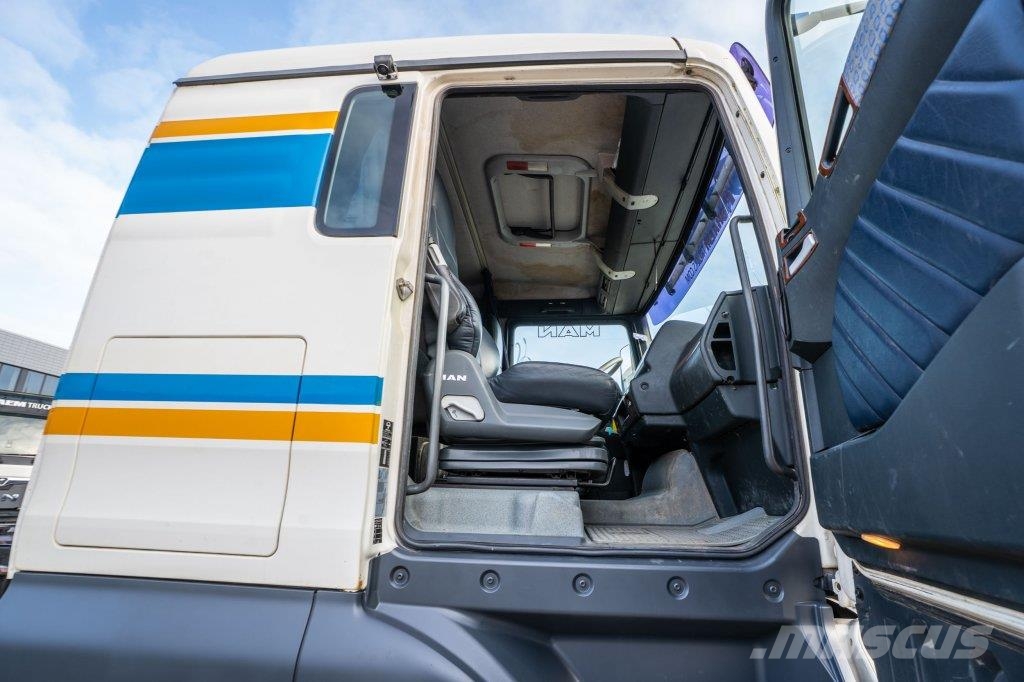 MAN TGA 33.410 BB 吊鉤式起重車