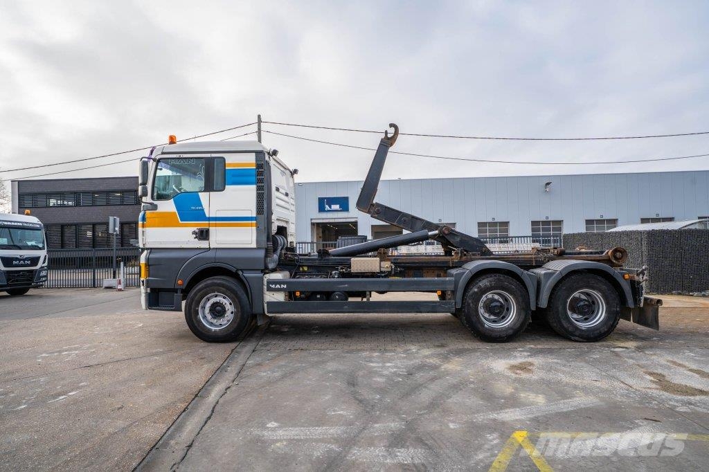 MAN TGA 33.410 BB 吊鉤式起重車