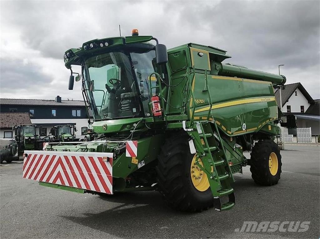 John Deere T670 HM ProDrive Moissonneuse batteuse
