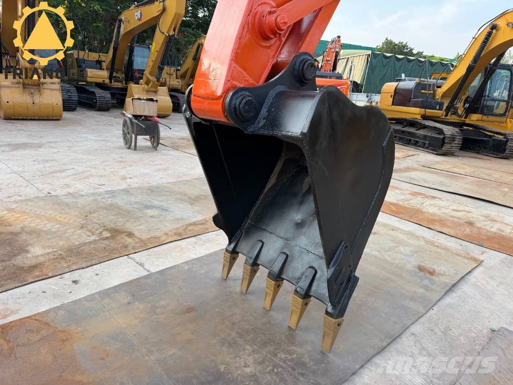 Hitachi EX 200 Raupenbagger