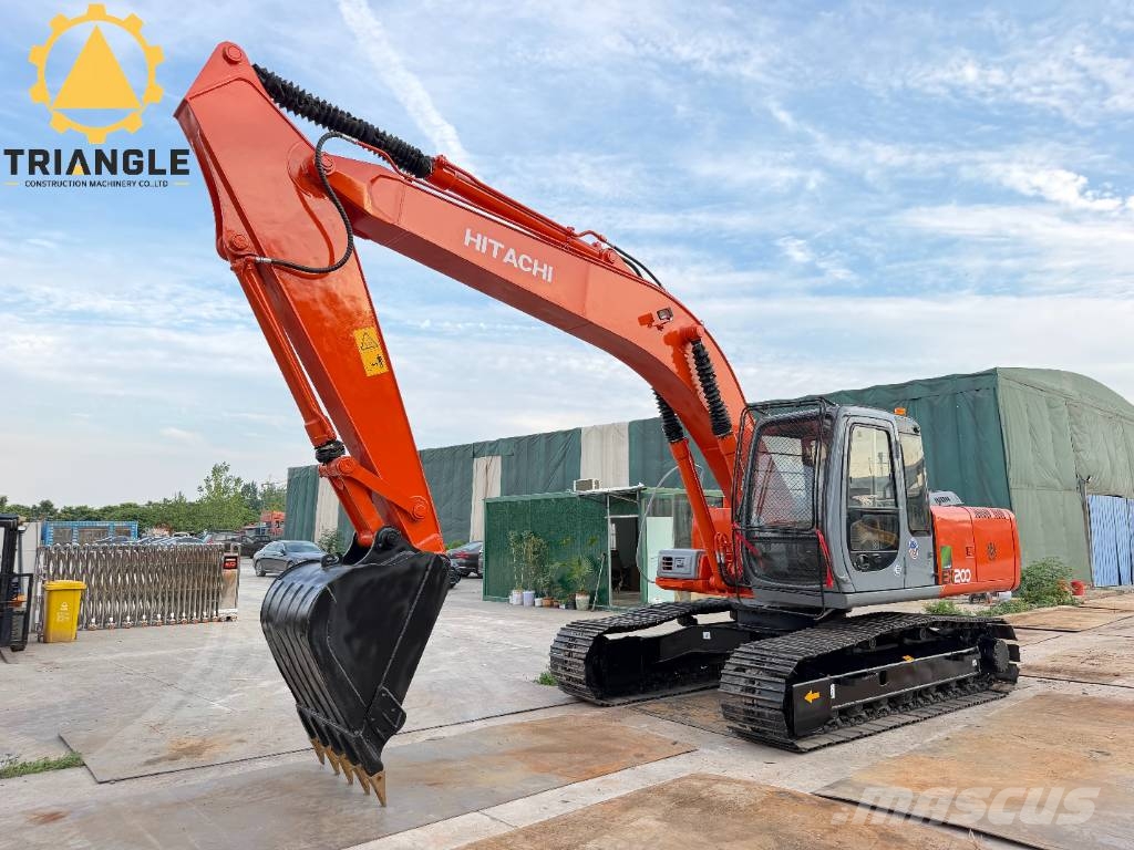 Hitachi EX 200 Raupenbagger