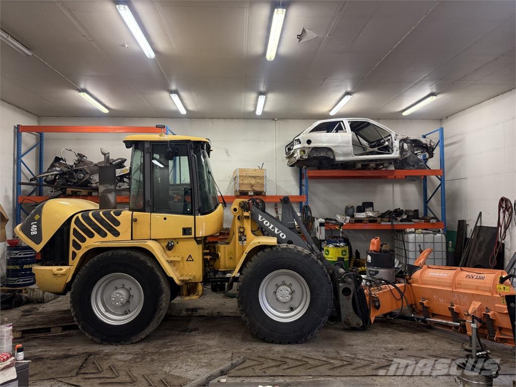 Volvo L40B لوادر بعجل