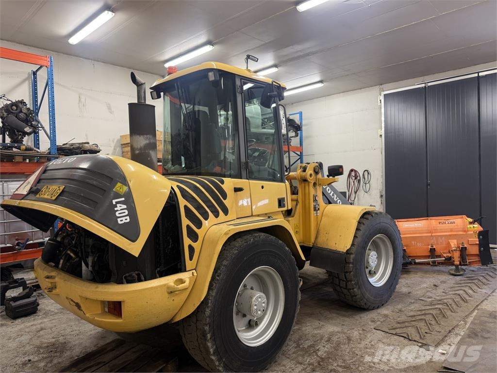 Volvo L40B لوادر بعجل