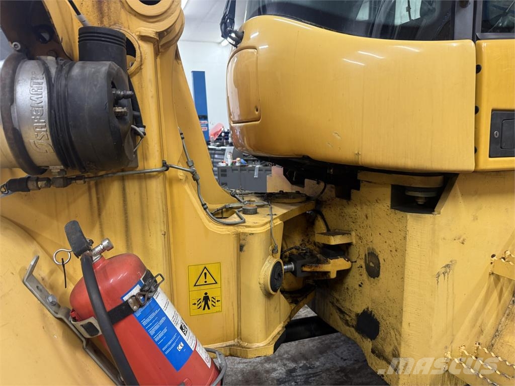 Volvo L40B لوادر بعجل