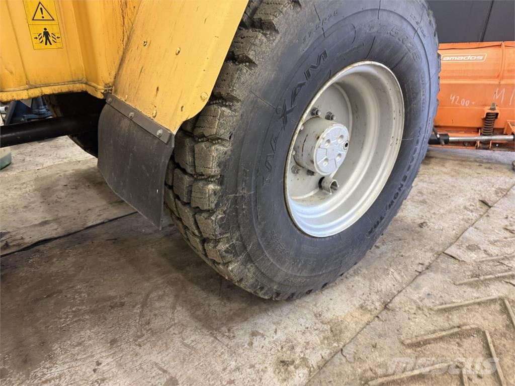 Volvo L40B لوادر بعجل