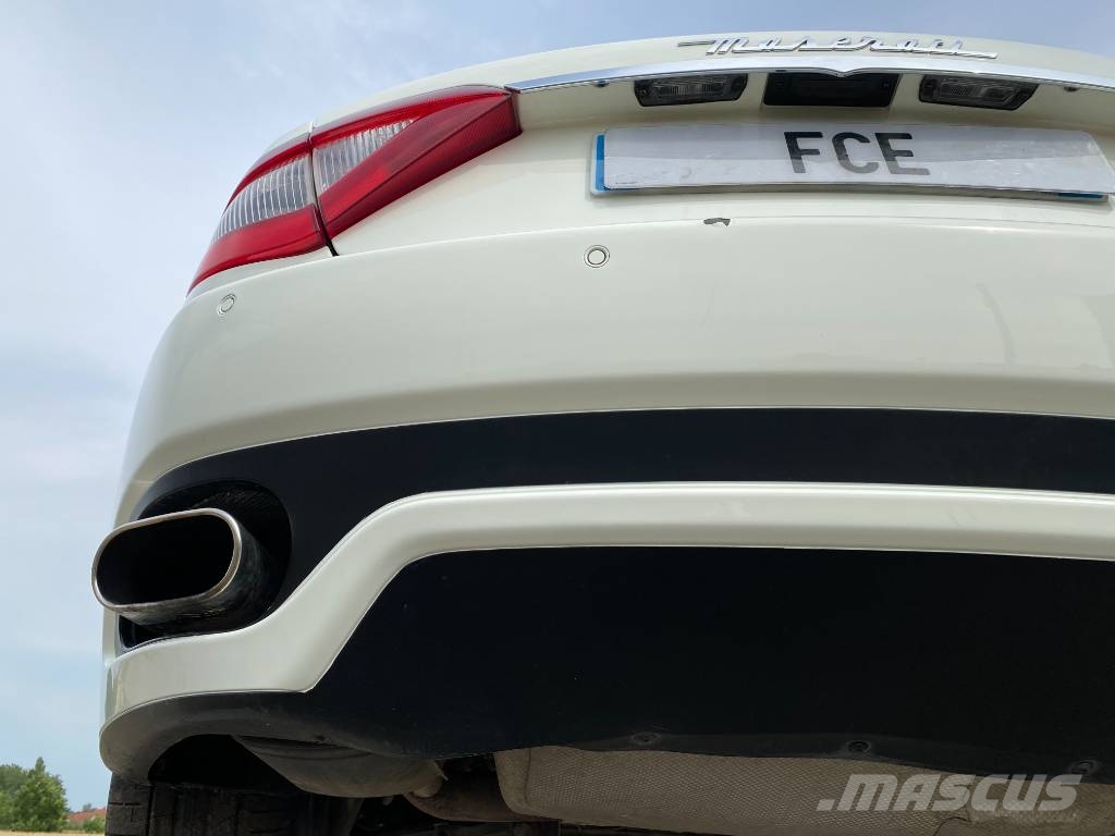 Maserati GRANTURISMO M145 4.7i V8 32v Carte Grise Française Carros