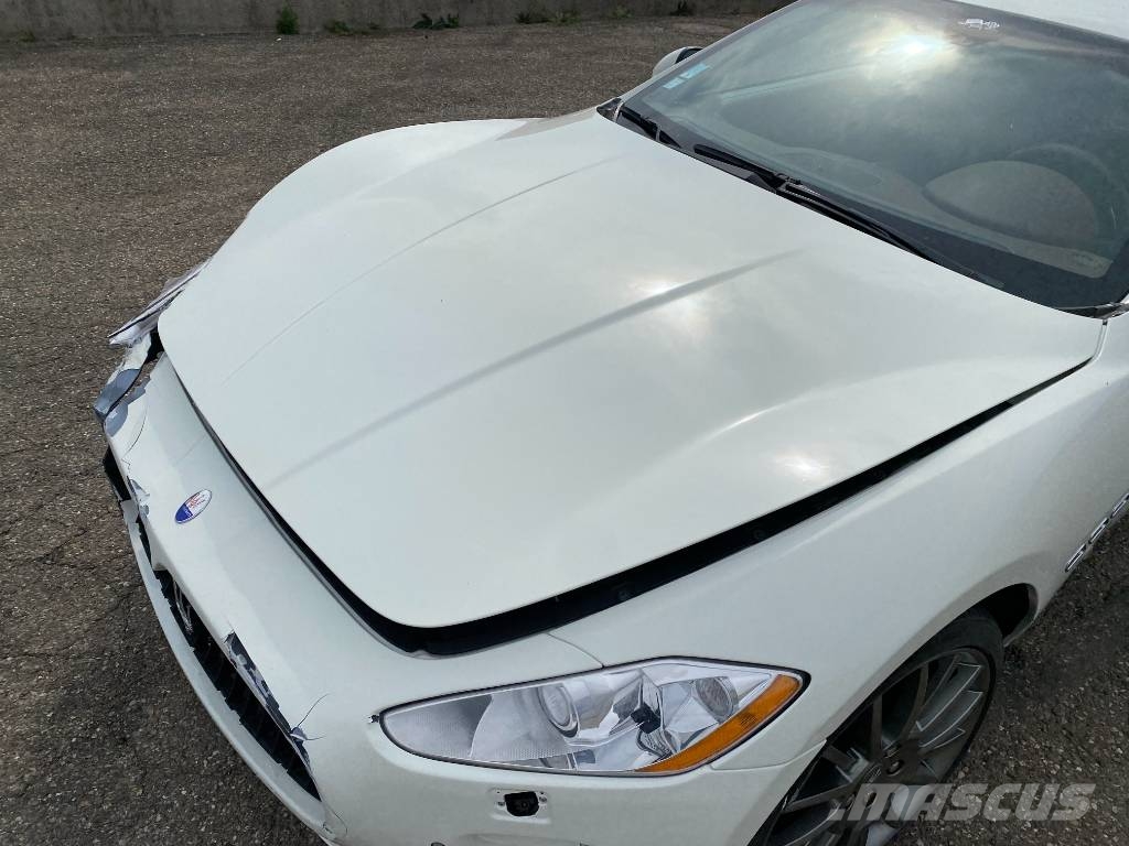 Maserati GRANTURISMO M145 4.7i V8 32v Carte Grise Française Carros