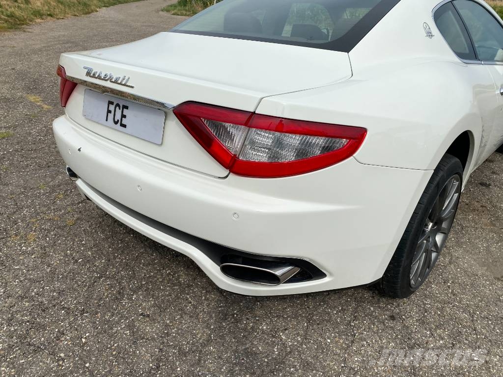 Maserati GRANTURISMO M145 4.7i V8 32v Carte Grise Française Carros
