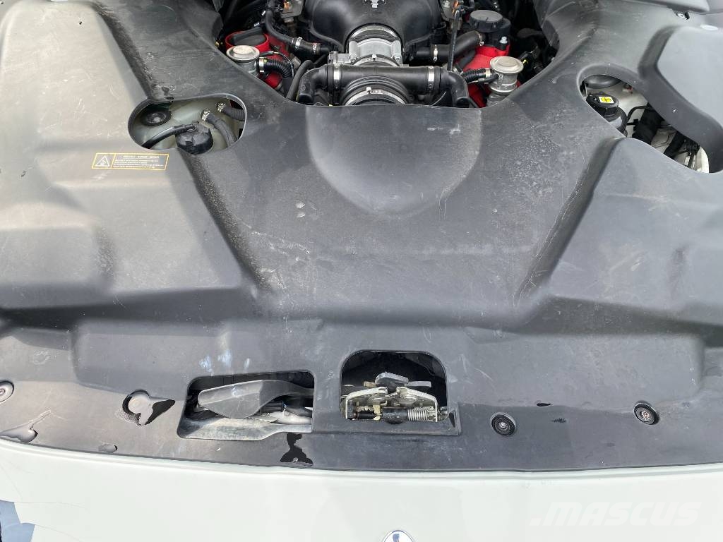 Maserati GRANTURISMO M145 4.7i V8 32v Carte Grise Française Carros