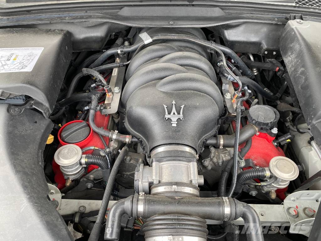 Maserati GRANTURISMO M145 4.7i V8 32v Carte Grise Française Carros