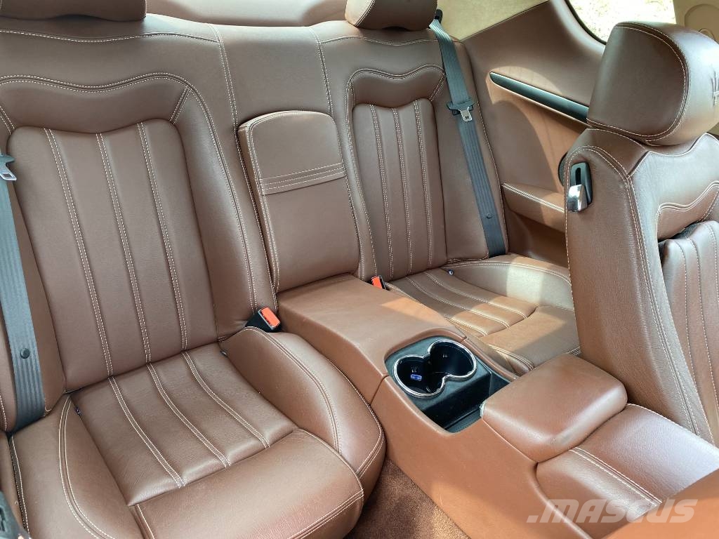 Maserati GRANTURISMO M145 4.7i V8 32v Carte Grise Française Carros