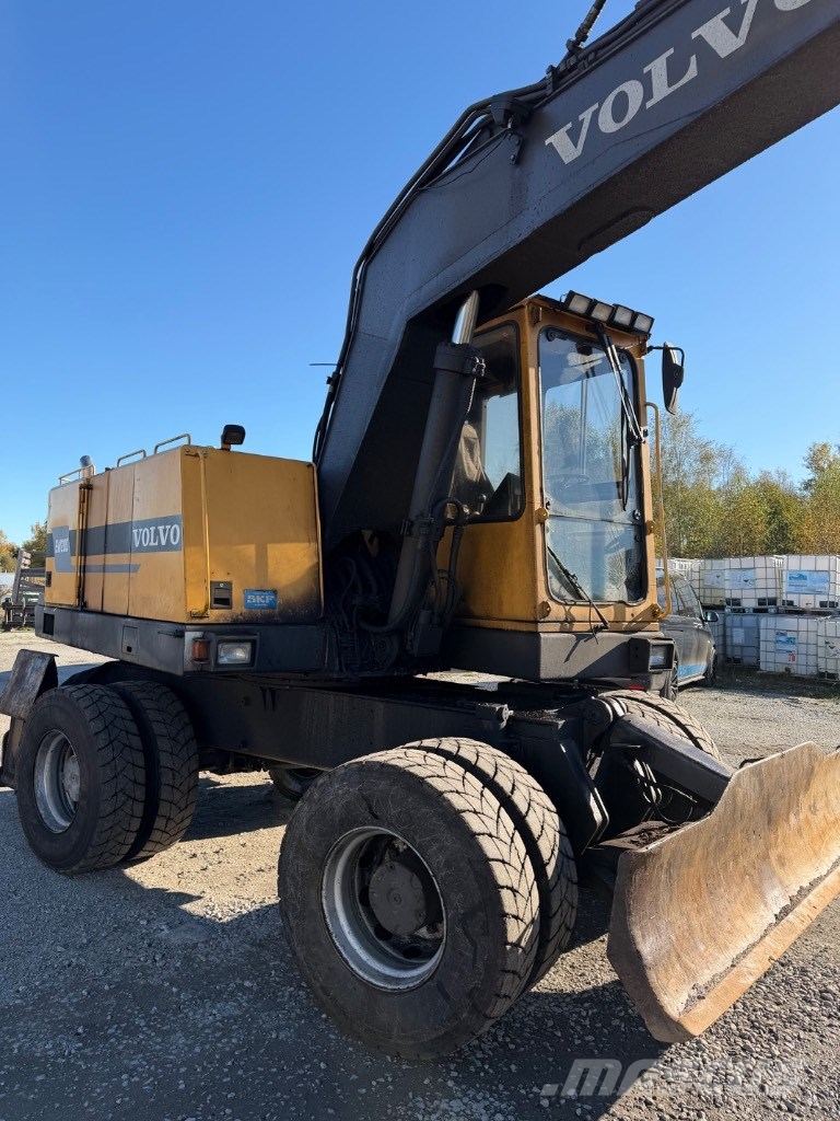 Volvo EW 200 Pyöräkaivukoneet