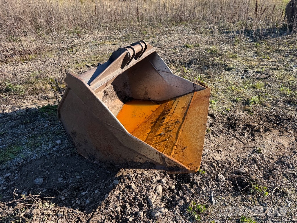 Volvo EW 200 Pyöräkaivukoneet