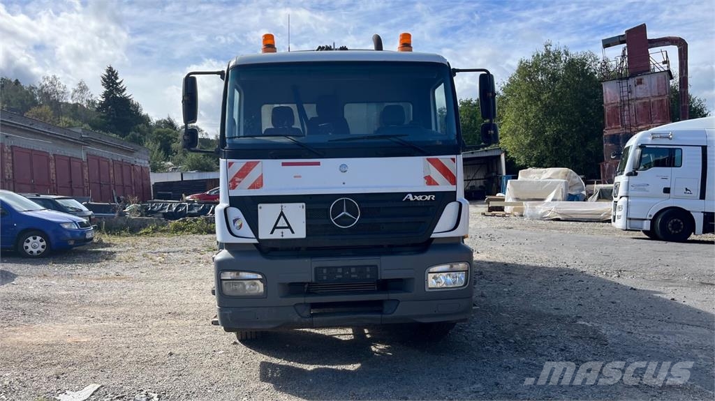 Mercedes-Benz AXOR 1828 L Chassis met cabine